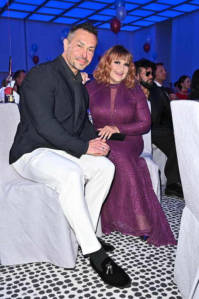 Odmieniona Kasia Skrzynecka na gali. Sukienka idealnie podkreśliła jej kształty