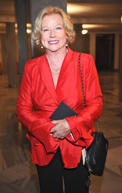 Styl i kultowe kreacje Bożeny Dykiel. Jakimś cudem ludzie nie zwrócili na to uwagi  