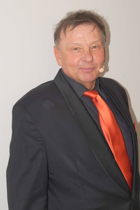 Gruchnęły wieści nt. Zenona Laskowika. Menadżer potwierdził. "Teraz trzeba dać mu odpocząć"