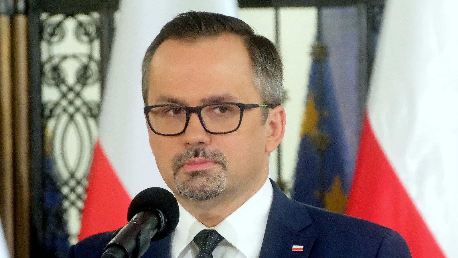 Spięcie w programie TVN24. Prowadzący musiał interweniować
