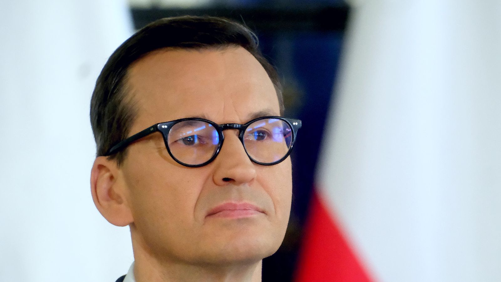 Nowy sondaż. Jest miejsce dla kolejnej partii, na czele Polacy chcą znanego polityka