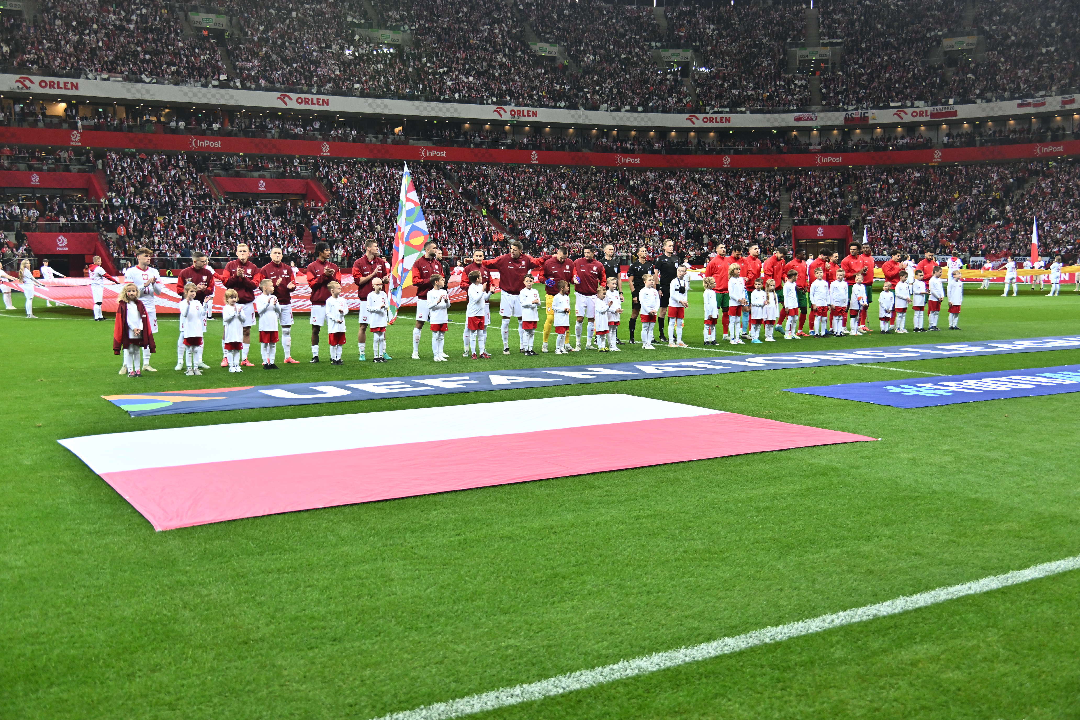 Rozlosowano grupy MŚ 2026. Wiadomo, z kim mogą zagrać Polacy