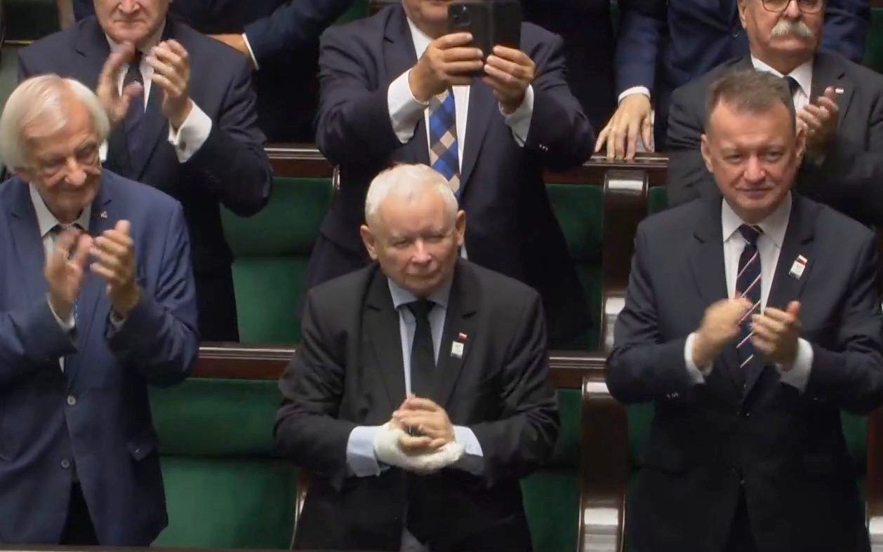 Donald Tusk wbił szpilę Kaczyńskiemu. Na sali od razu wybuchł śmiech