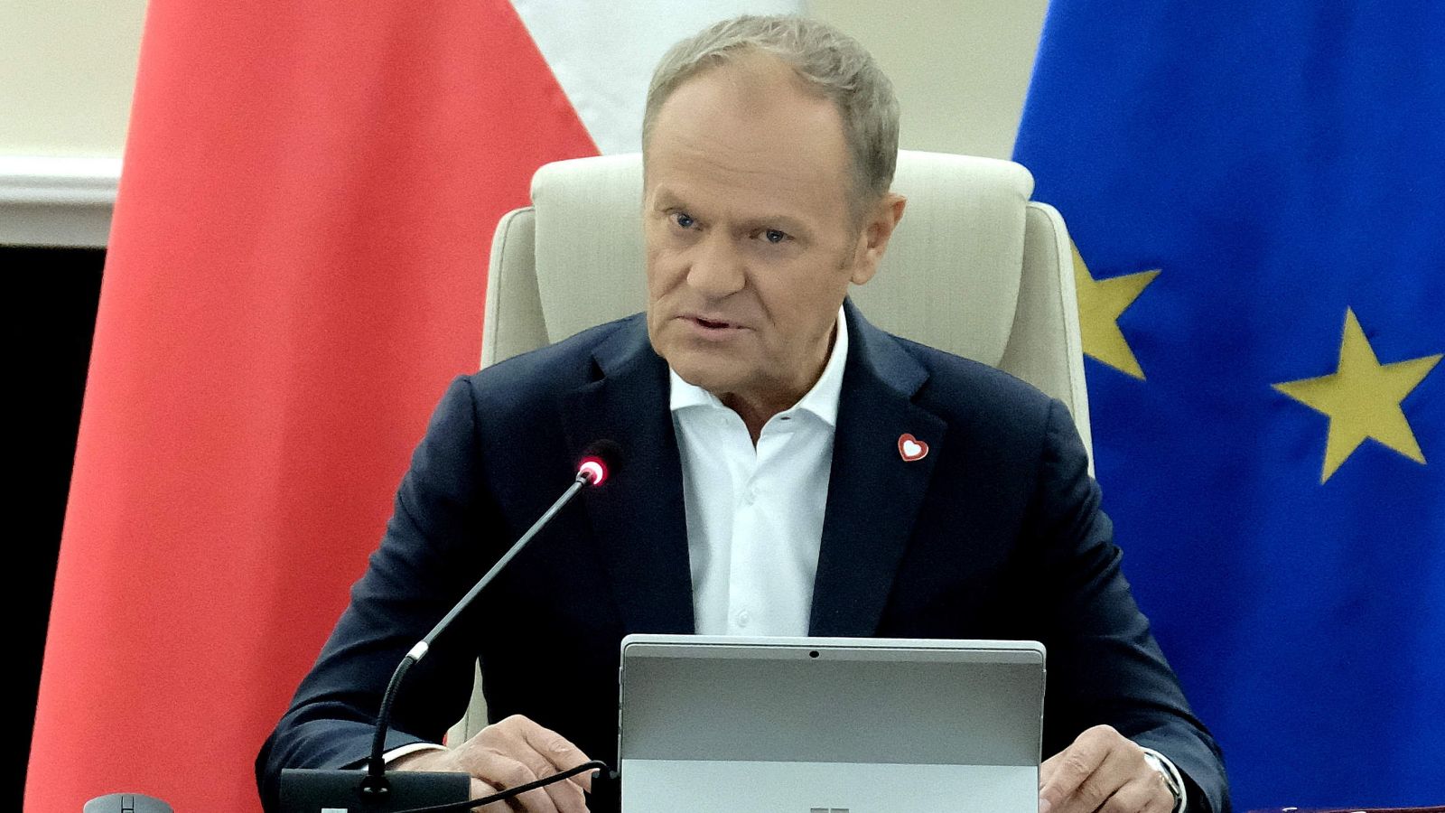 Ledwo zaczął się weekend, a tu taki sondaż. Tusk wpadnie w szał
