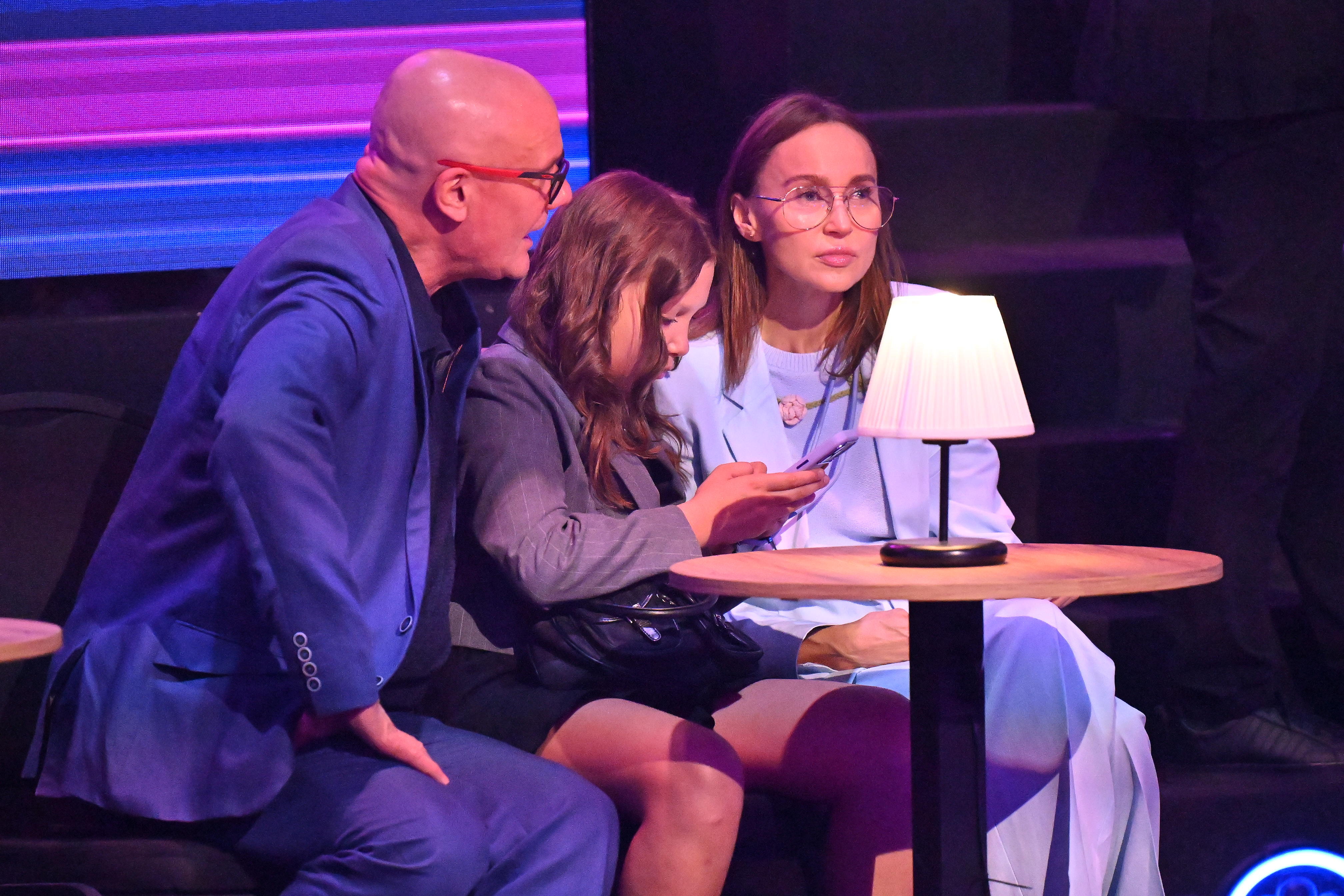 Tłum gwiazd na półfinale "Tańca z Gwiazdami". Monika Richardson, Patricia Kazadi, Piotr Zelt
