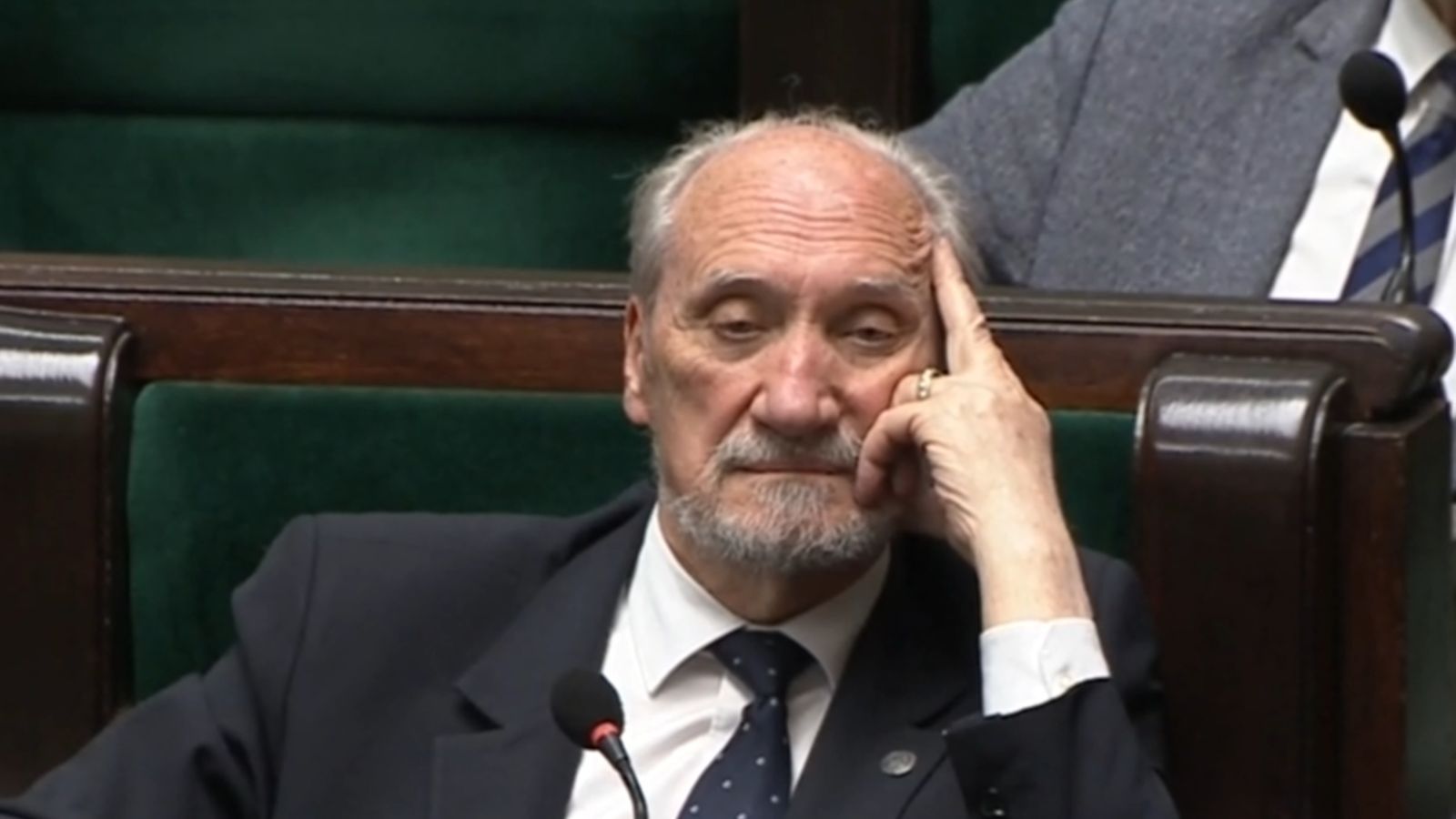 Macierewicz