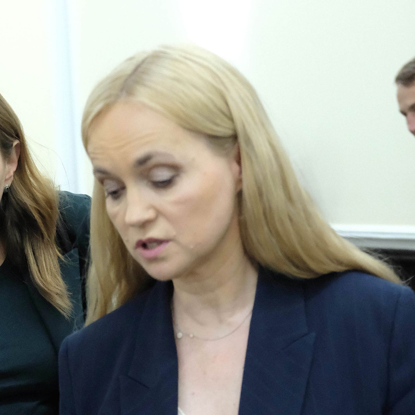 Wyniki sondażu. Polacy odpowiedzieli ws. potencjalnych dymisji po aferze w Szpitalu Południowym