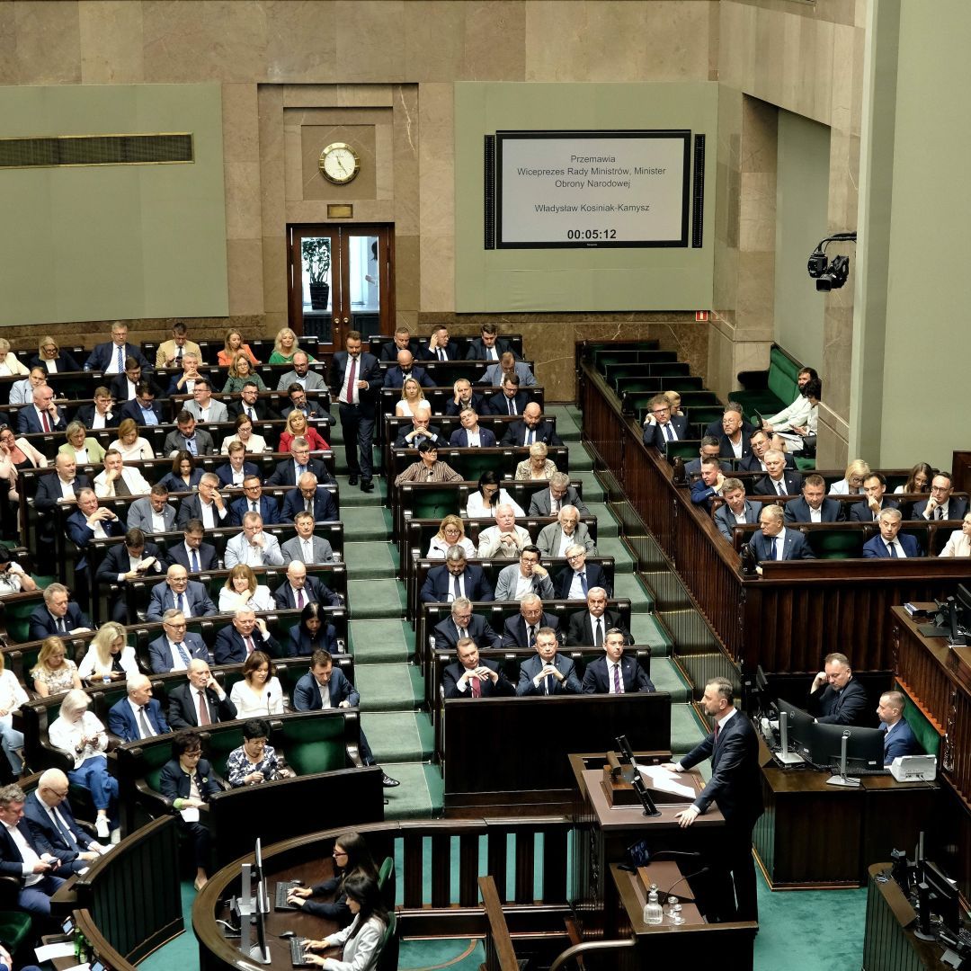 Koalicja Obywatelska odnosi się do szczekania Chorosińskiej. Pojawił się nowy wpis: "Były znaki"