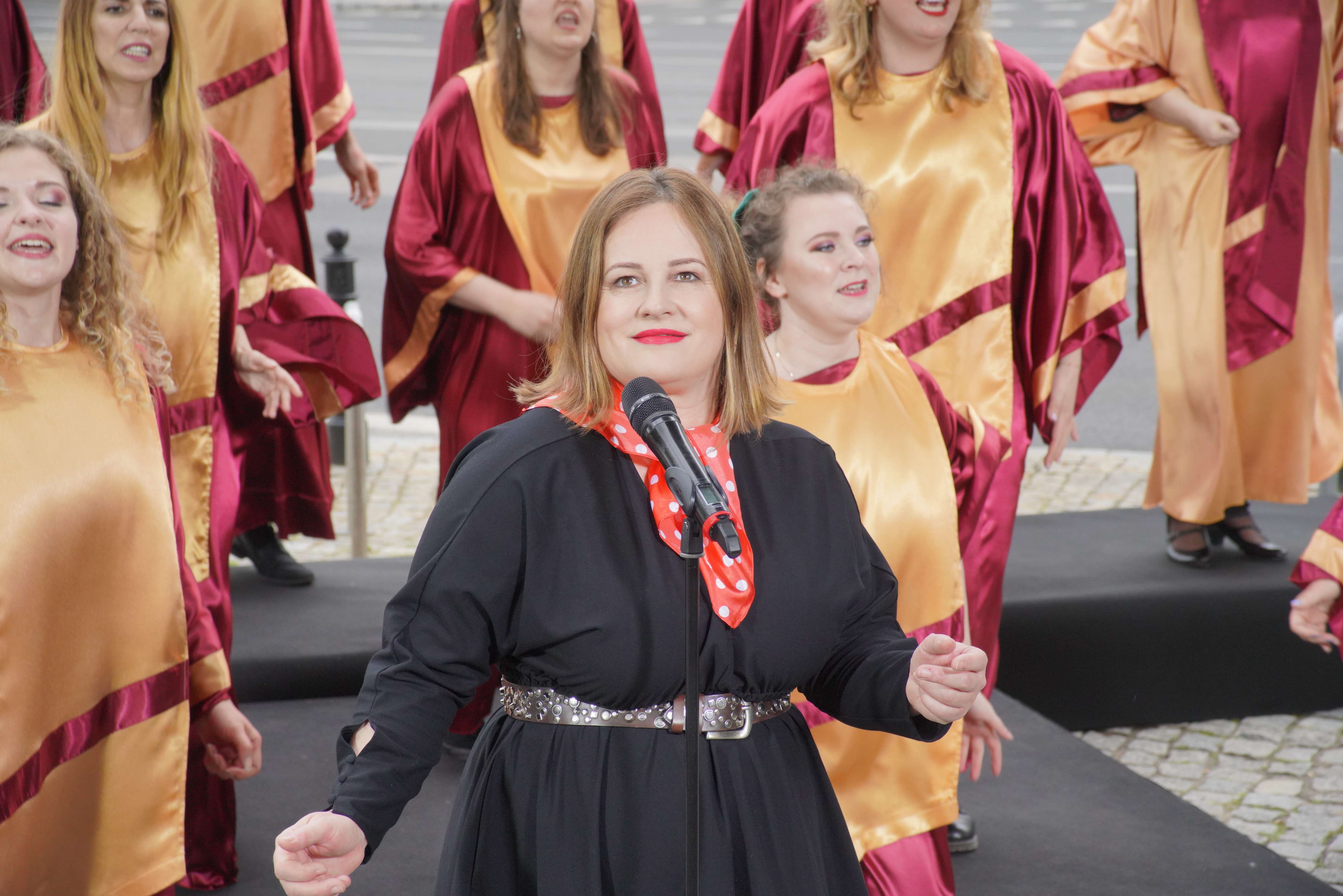 Joanna Kołaczkowska w świątecznym wideo poruszyła fanów. Teraz po jej śmierci, nagranie znów podbija sieć