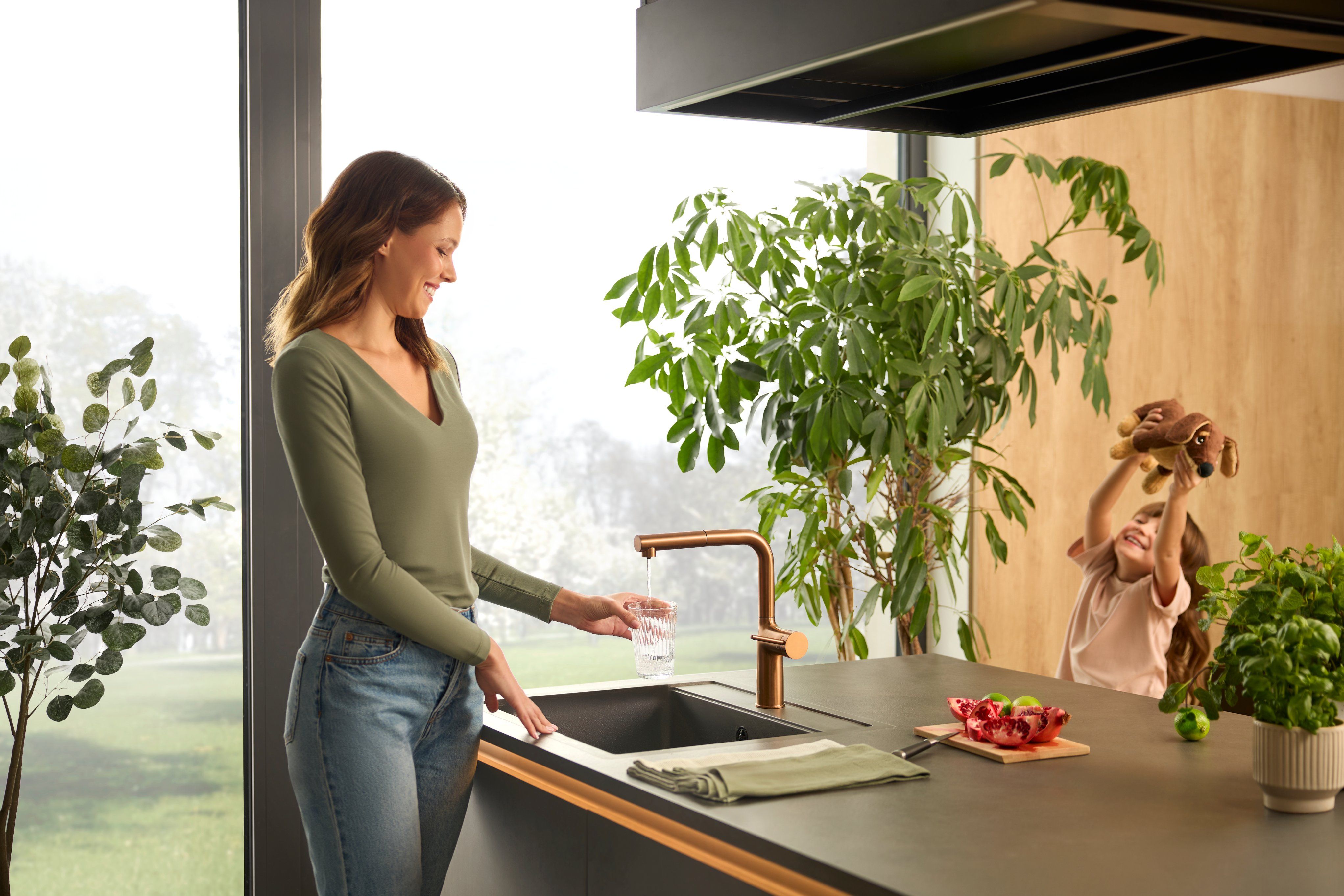 Pozbądź się plastiku ze swojej kuchni, czyli o tym jak bateria filtrująca wodę wywraca codzienne nawyki do góry nogami. 