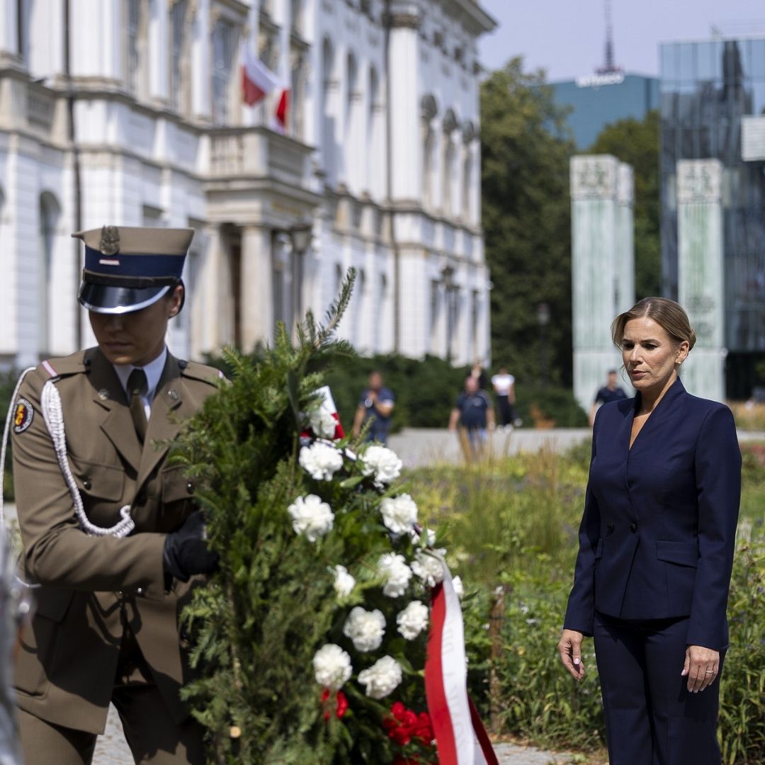 Nawroccy z synem skradli show na koncercie TVP! Aż trudno uwierzyć, co pierwsza dama miała na koszulce