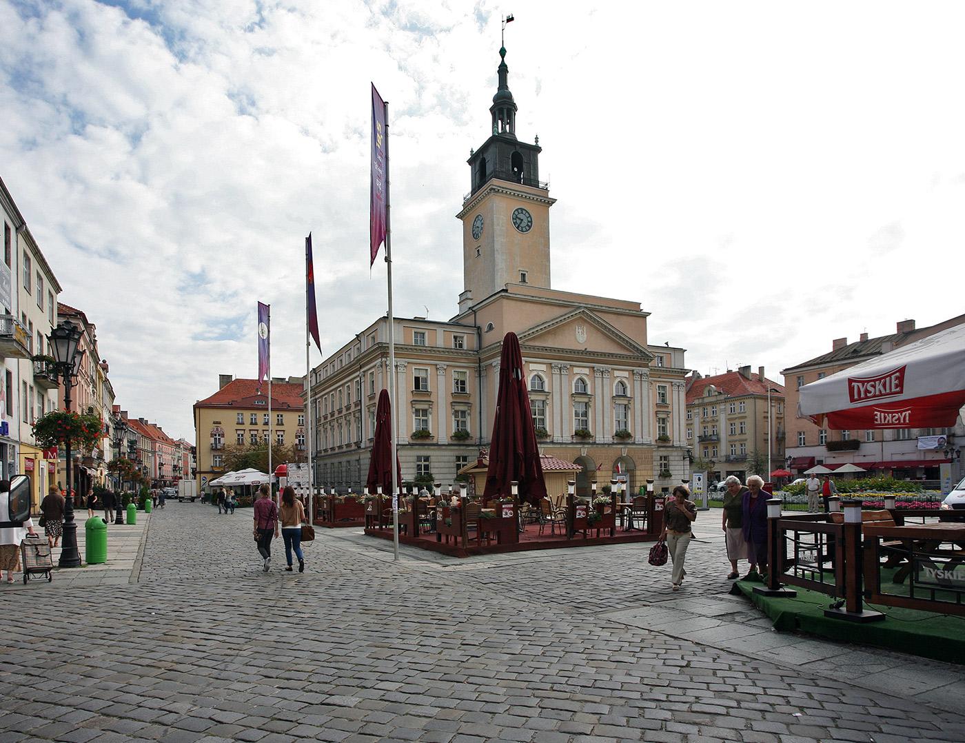 Kalisz,_Ratusz_-_fotopolska.eu_(270187).jpg