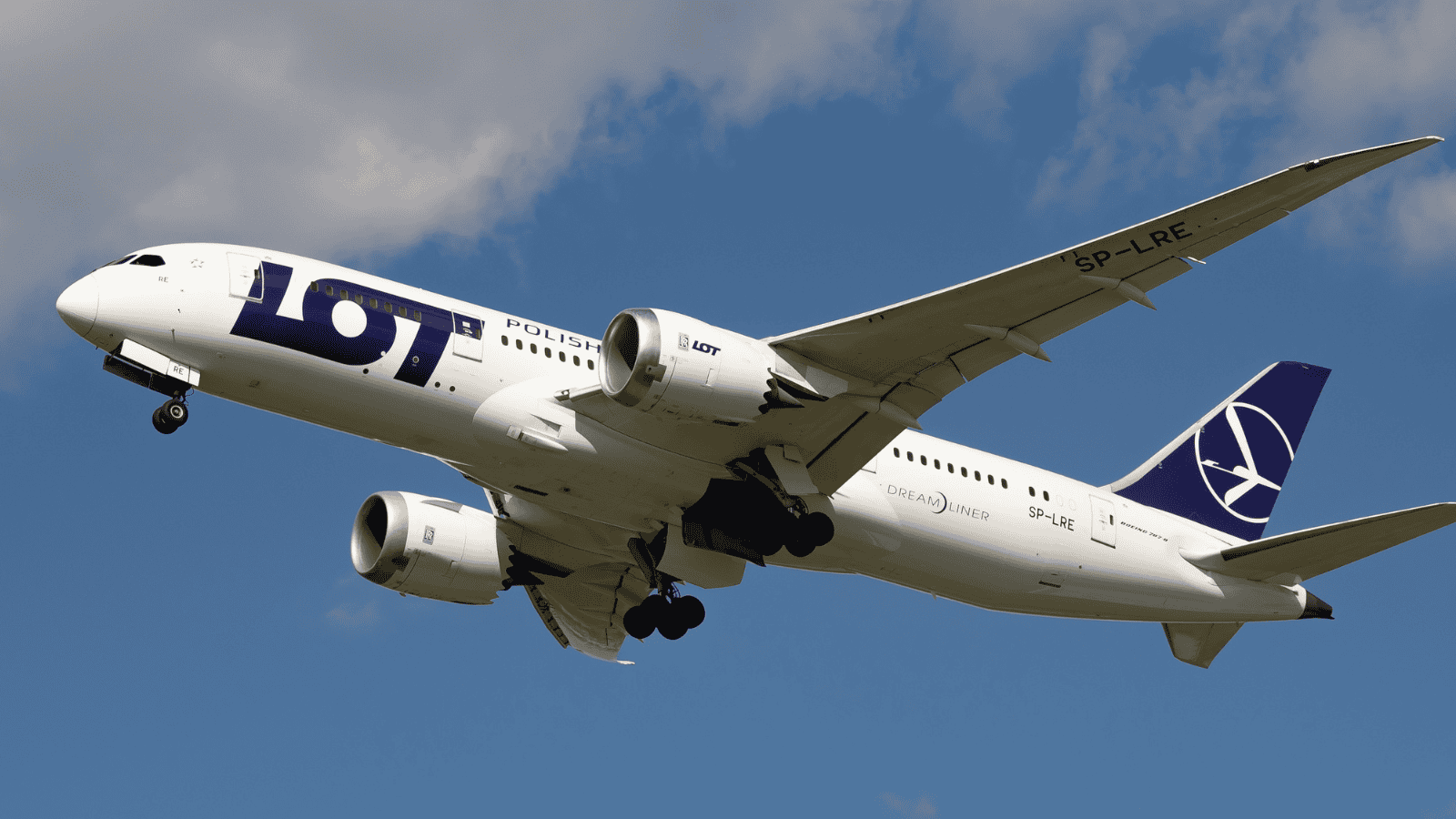 Polacy ruszyli do biur podróży. Masowo wyprzedają rezerwacje. Wielki niepokój o wakacje na Bliskim Wschodzie