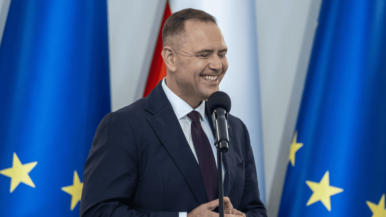 Nawrocki wziął udział w tajnej imprezie tuż po zaprzysiężeniu. Niebywałe, jaki dostał prezent