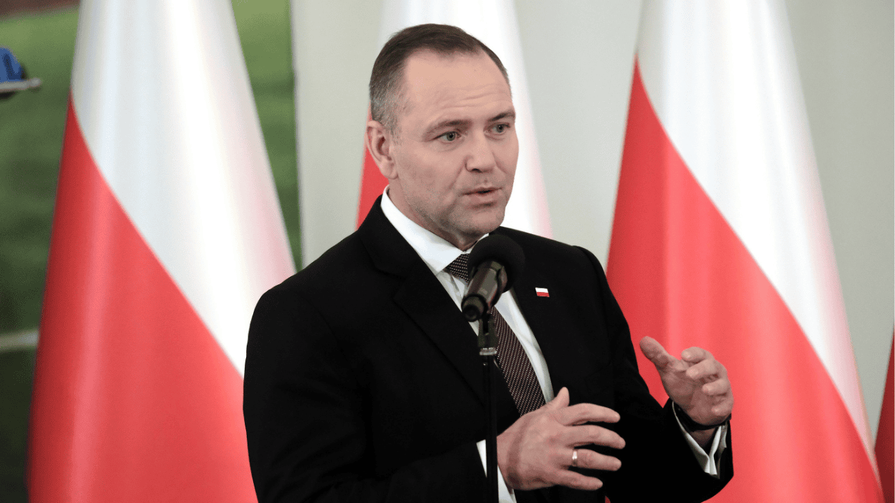 Wielka awantura o Karola Nawrockiego. "Przeproś prezydenta!", na miejscu policja