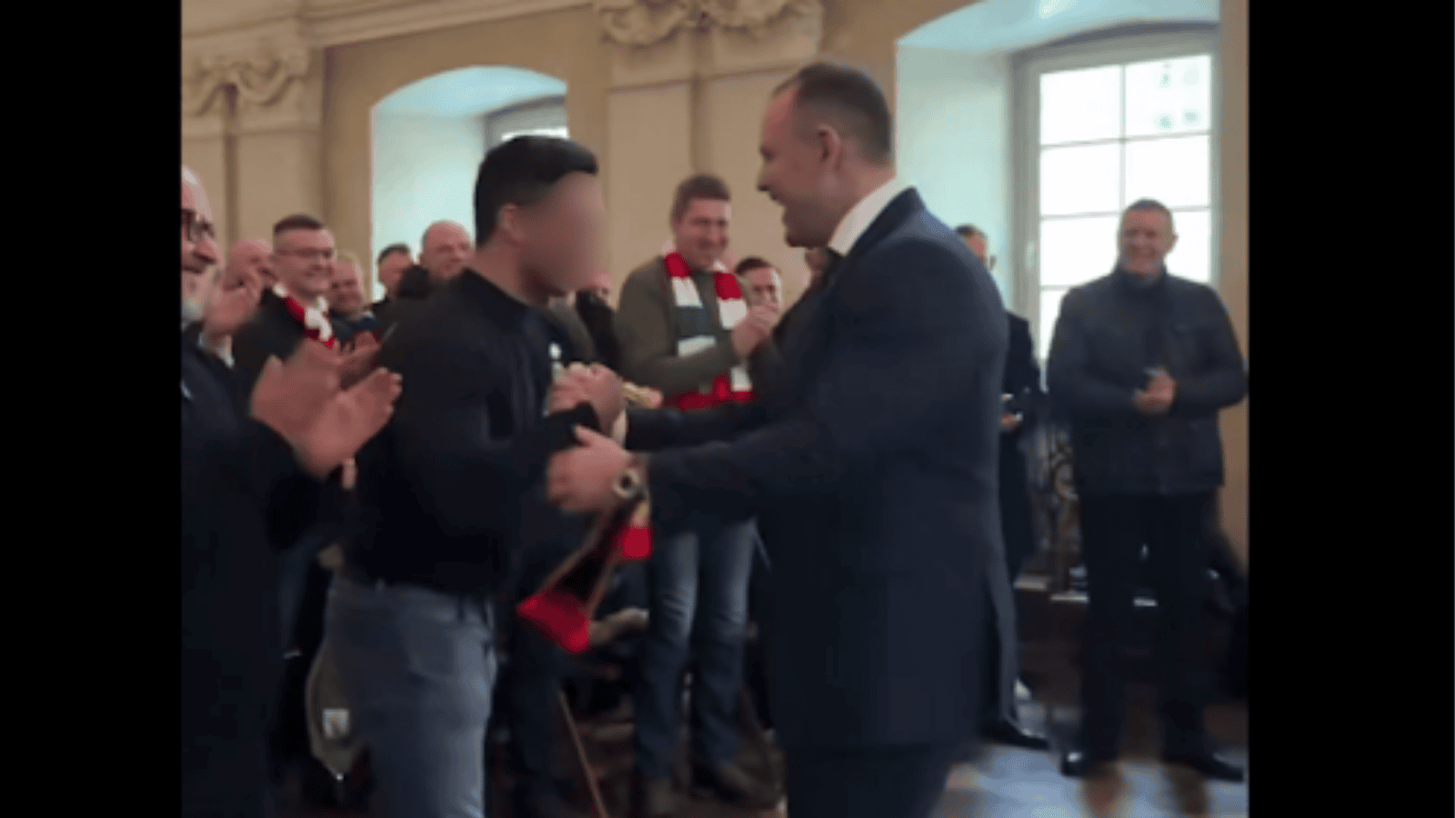 Nawrocki wpadł w jego objęcia na Jasnej Górze. To znany gangster