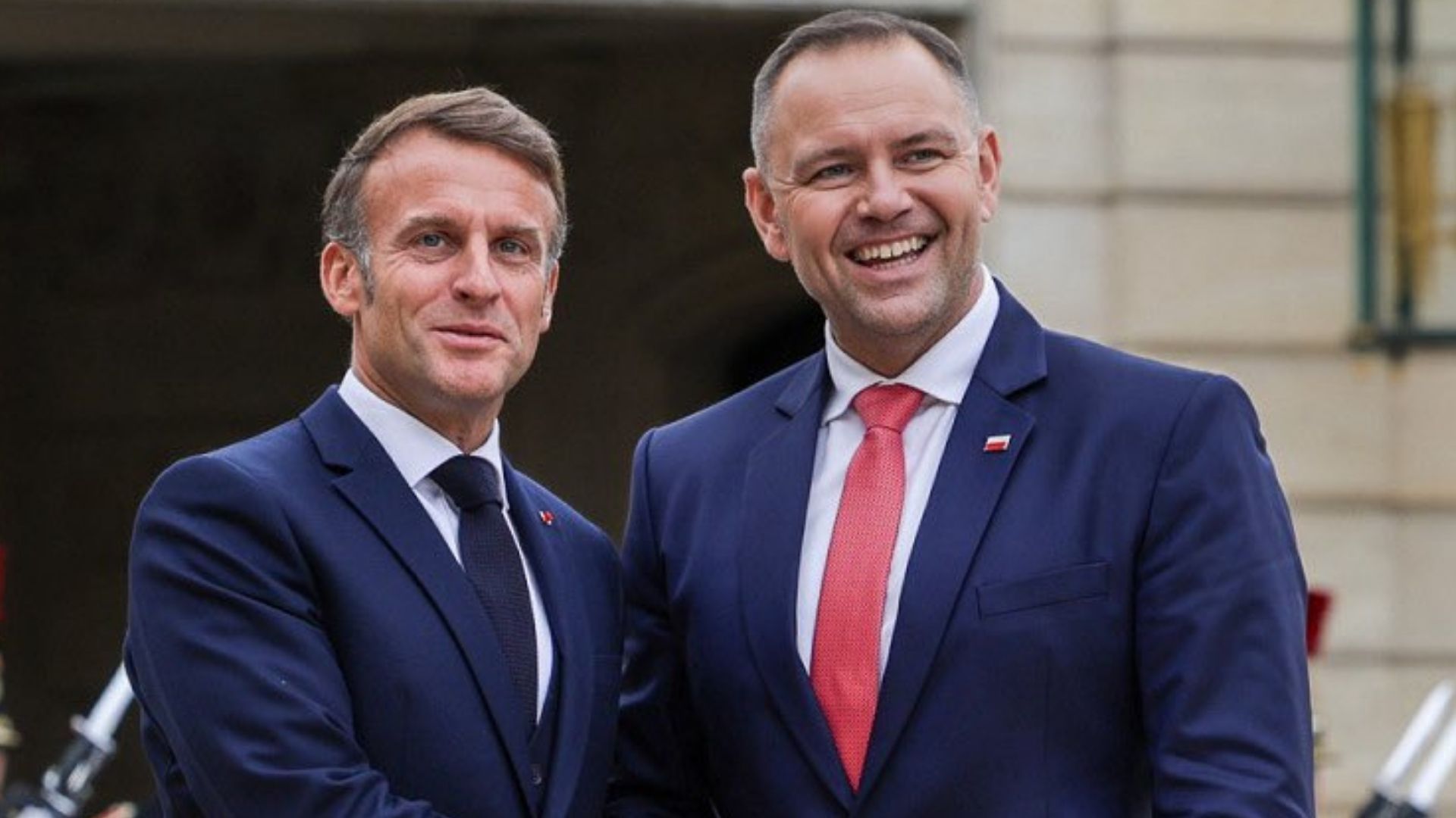Karol Nawrocki, Emmanuel Macron