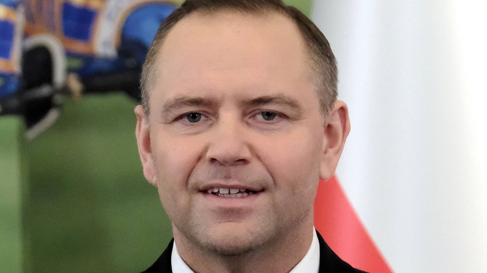 Mało kto wie, jak na drugie imię ma Karol Nawrocki. Oznacza odważny i śmiały