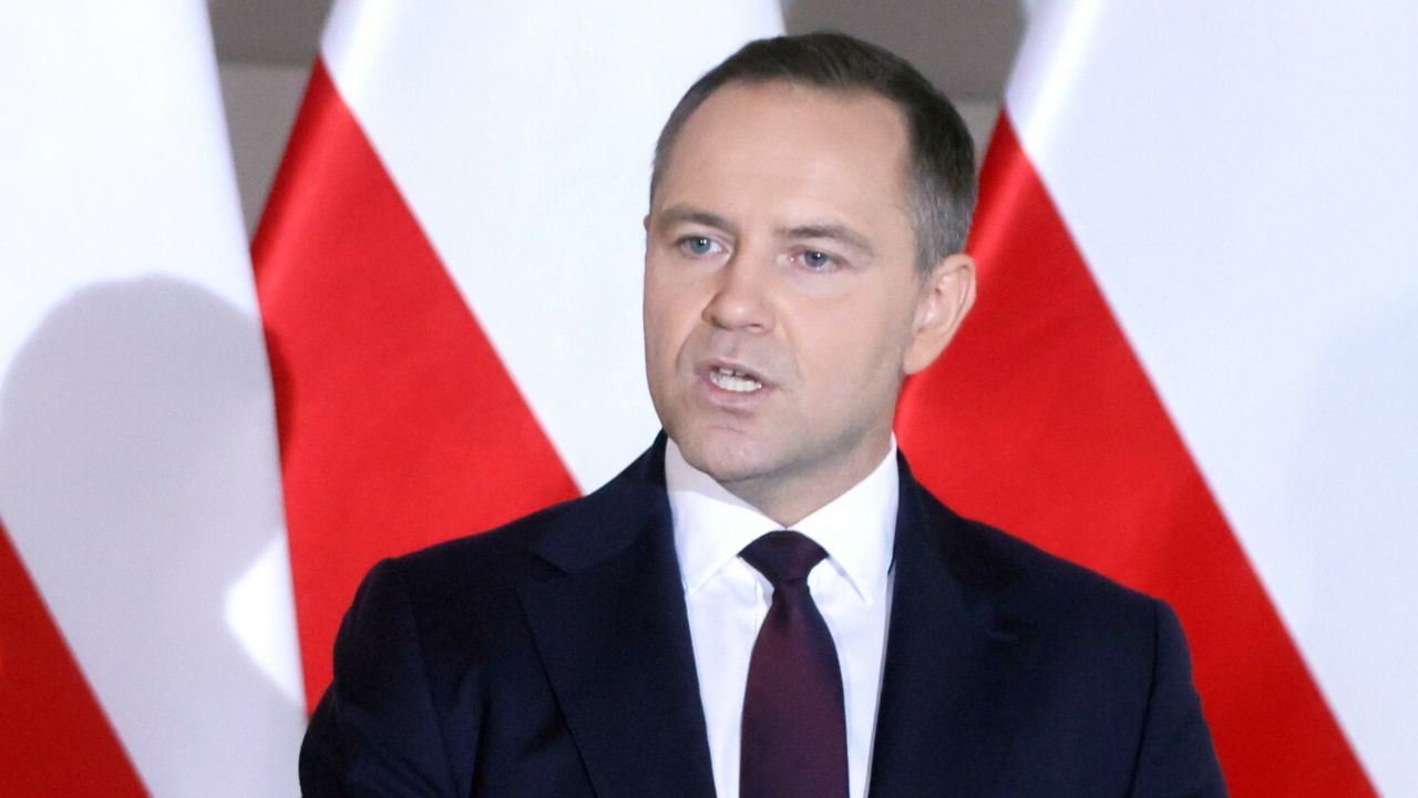 Karol Nawrocki sondaż