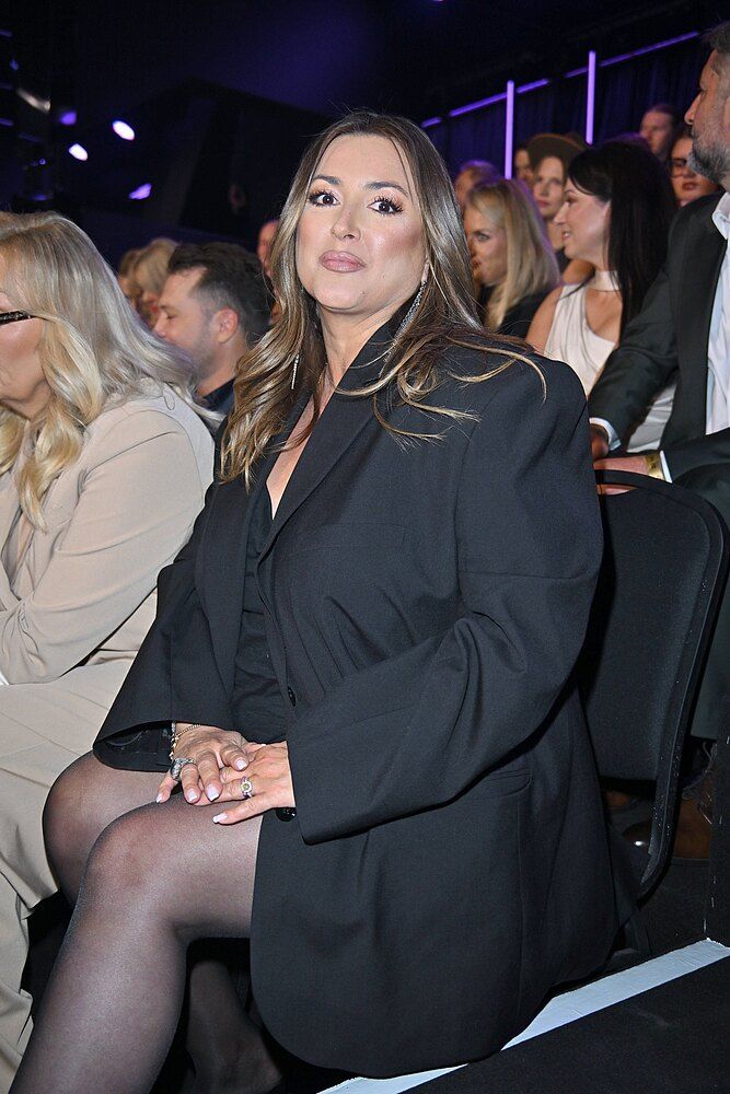 Karolina Szostak pokazała się w prześwitach. Odważna decyzja gwiazdy na ramówce