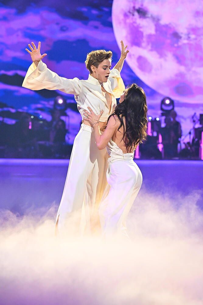 To robiły Zillman i Lesar. Zostały przyłapane