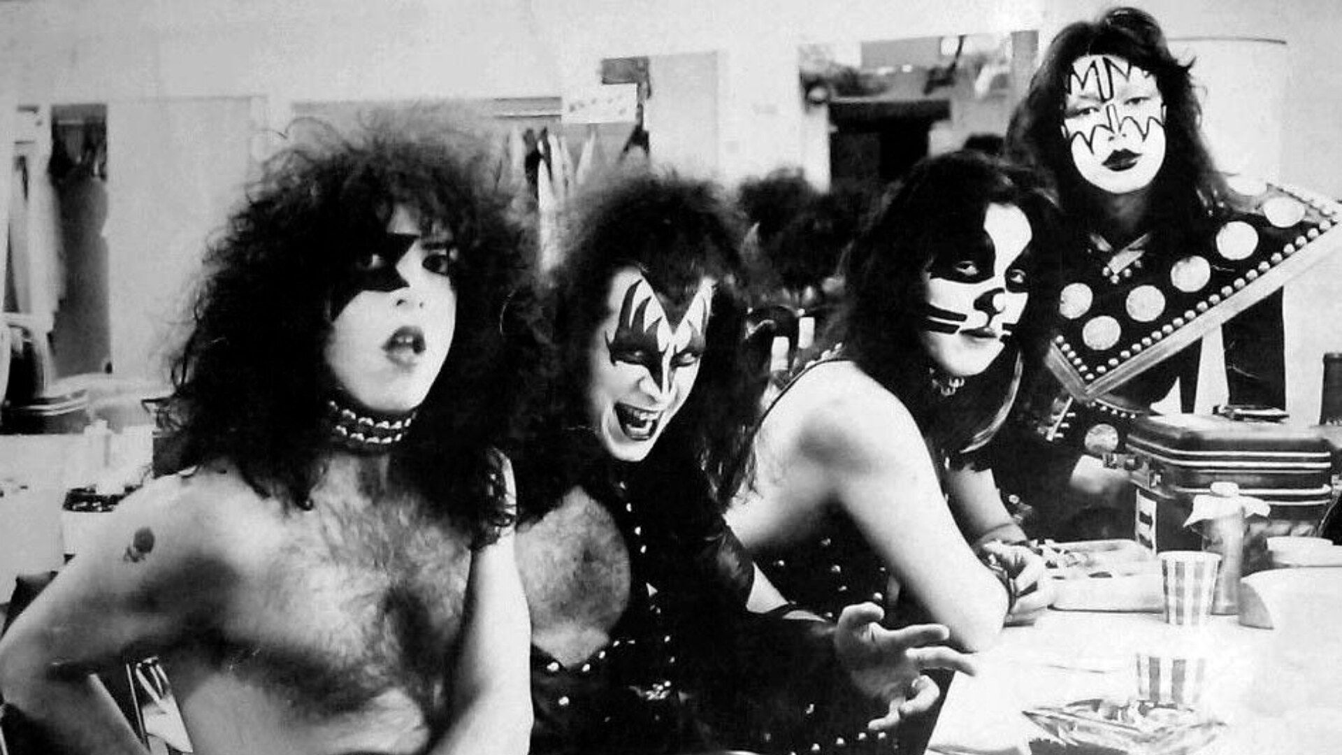 Kiss