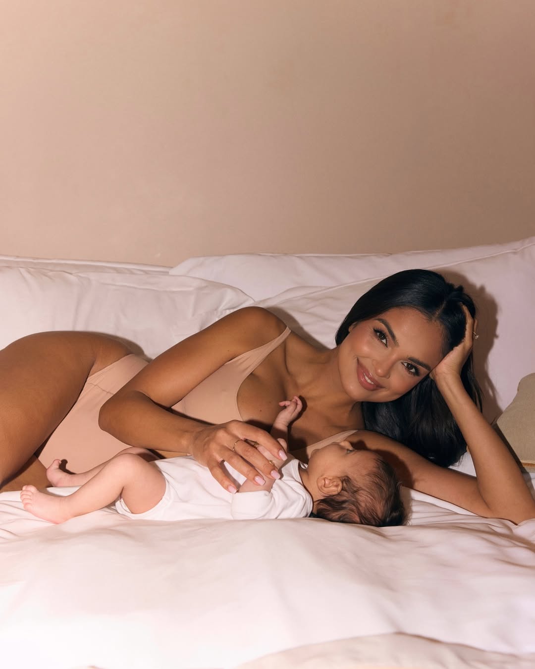 Znana artystka urodziła dziecko. Fani gratulują