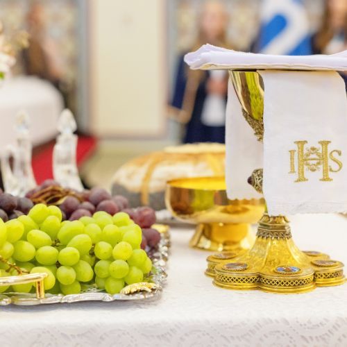 Skandal na komunii. Restauratorka usłyszała zarzuty