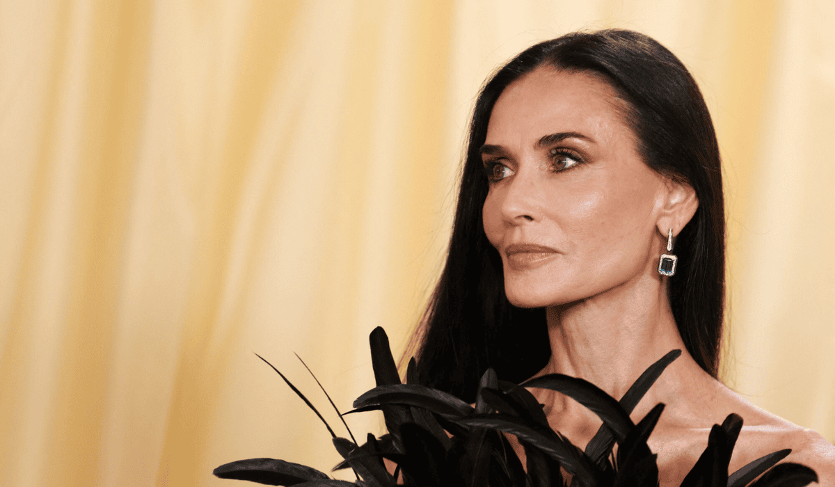 Demmi Moore oczarowała wszystkich tym lookiem na Oscarach. Kreacja zapiera dech