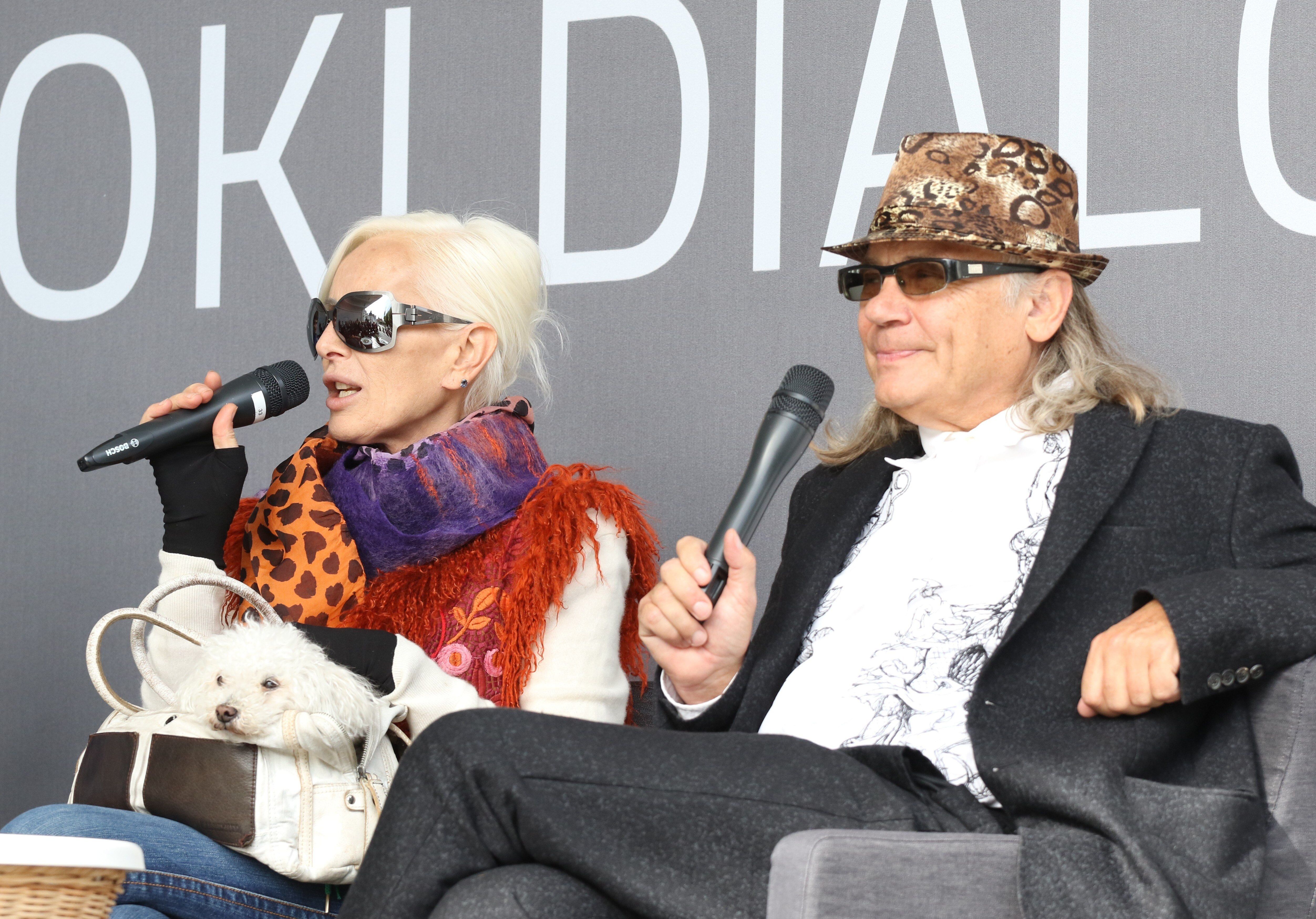 Kamil Sipowicz o nieznanych szczegółachz życia Kory. "Od godziny tam siedzi, a właściwie leży"