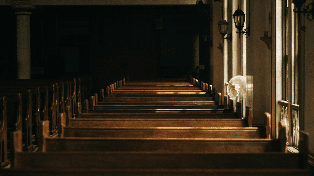 Znany polski duchowny porzucił kapłaństwo. Teraz tłumaczy swoją decyzję