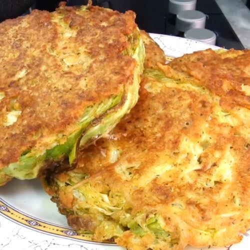 Pokrój kapustę na plastry, obtocz w panierce i usmaż jak kotlety. Ten przepis to hit