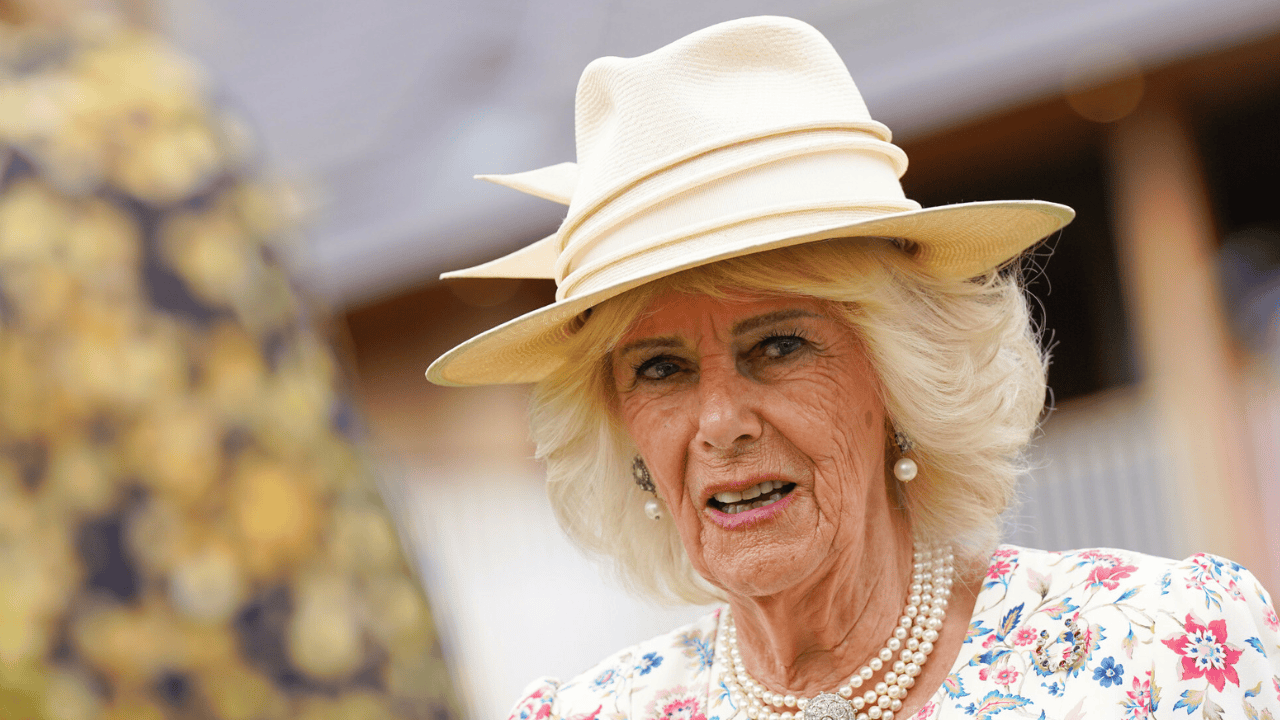 Królowa brytyjska przekazała tragiczną wiadomość. "Zmarła zeszłej nocy"