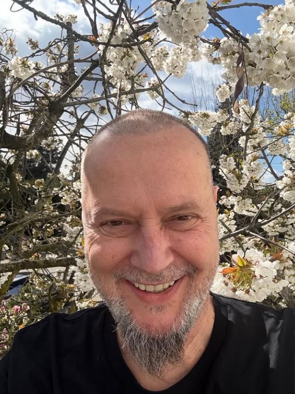 Legenda polskiej sceny w szpitalu. Fani martwią się o muzyka