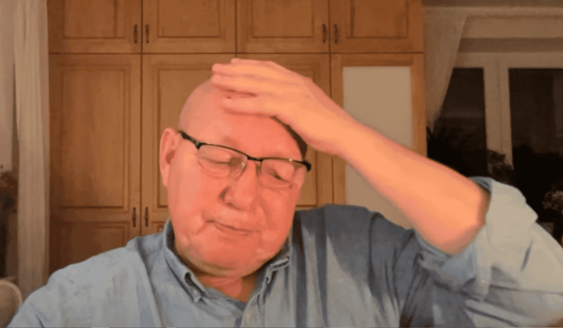 Krzysztof Jackowski łapie się za głowę
