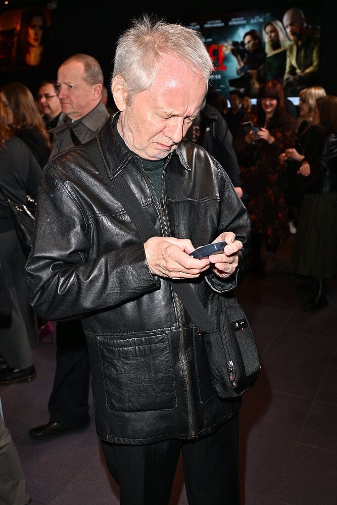 Zagrał Leszka w "Daleko od szosy". Tak wygląda dziś 74-letni Krzysztof Stroiński