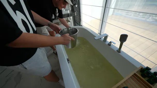 Książulo pokazał nowe zdjęcia z luksusowego hotelu Gołębiewski. Tego nikt się nie spodziewał