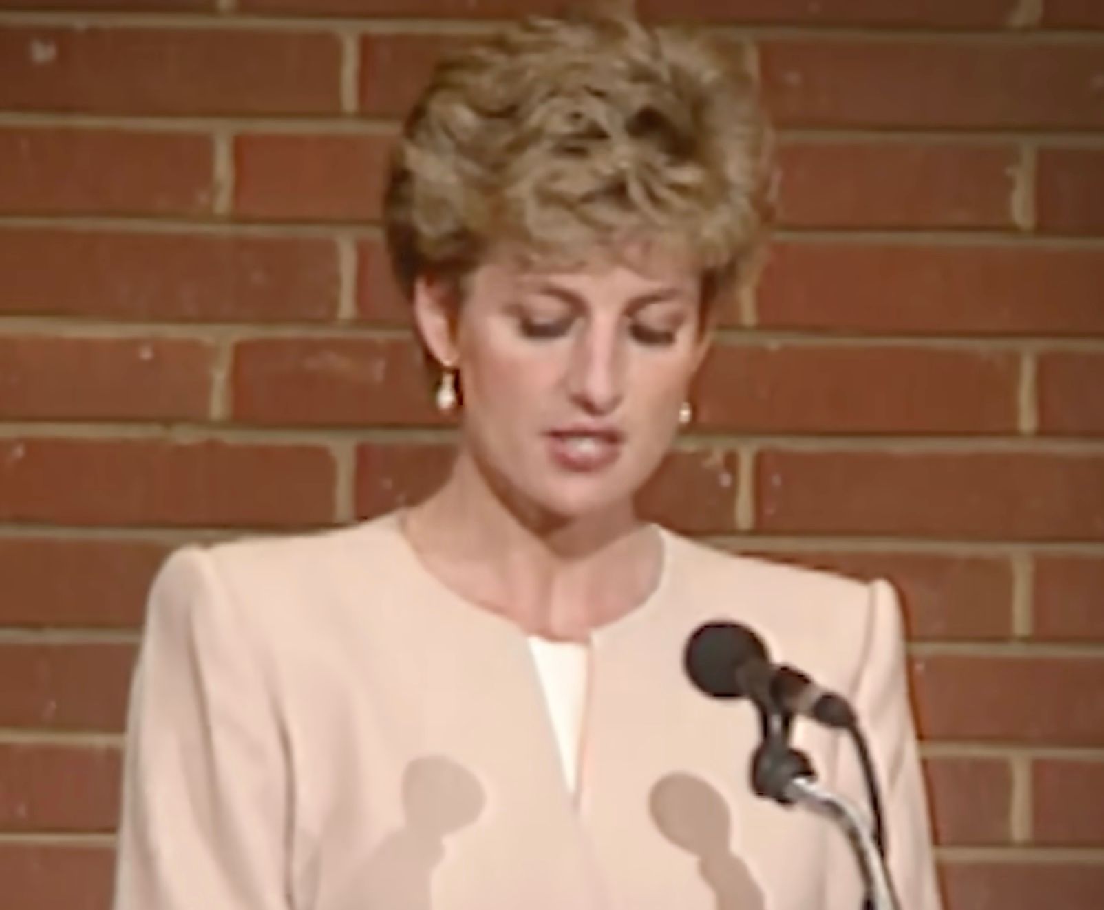 Po latach król ujawnił, jaka naprawdę była Diana. "Zimna i zdystansowana"