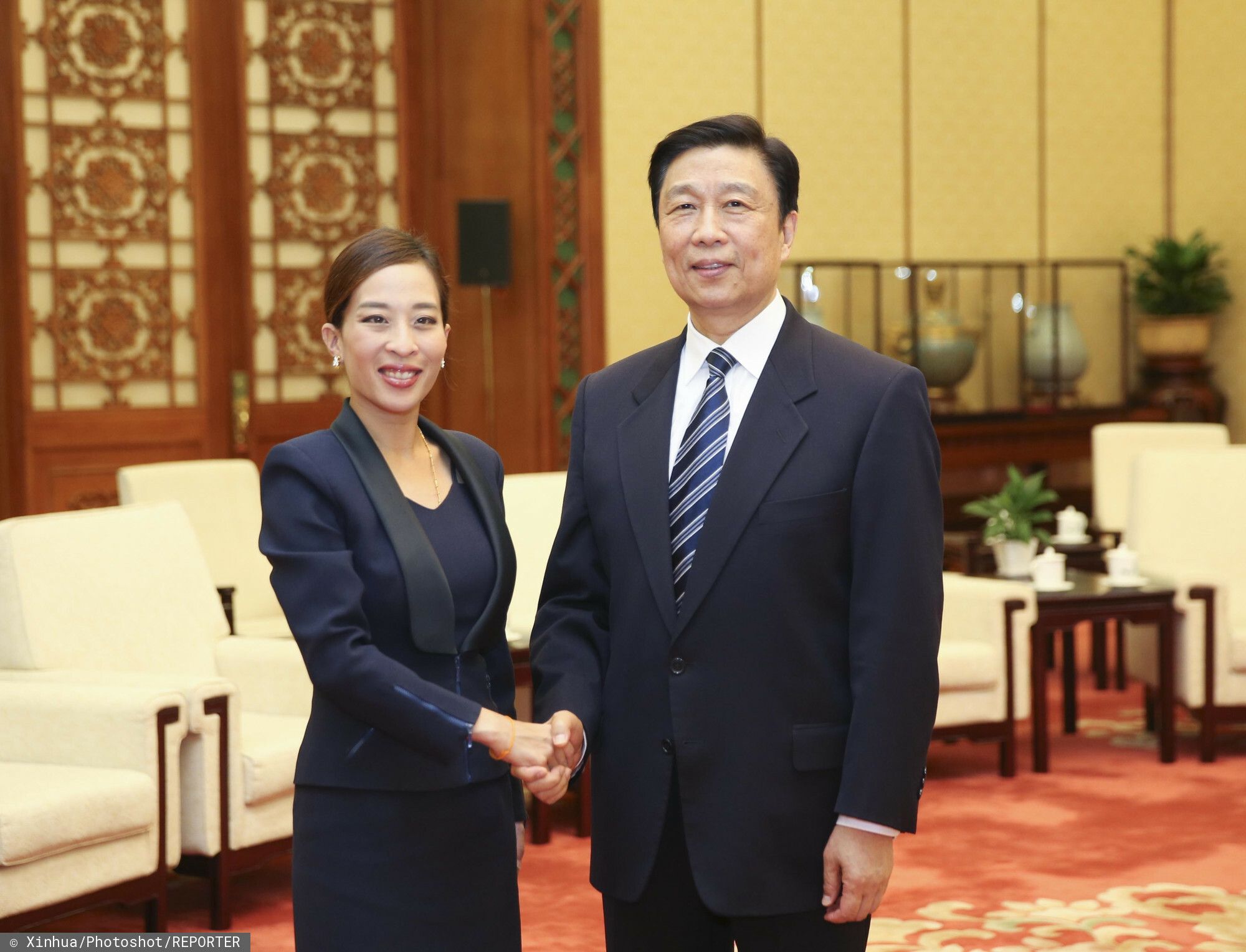 Księżniczka w śpiączce. Rodzina królewska przekazała niepokojące wieści o jej stanie zdrowia