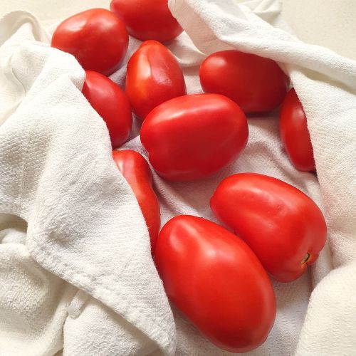 Kupiłam pomidory do konfitowania.jpg