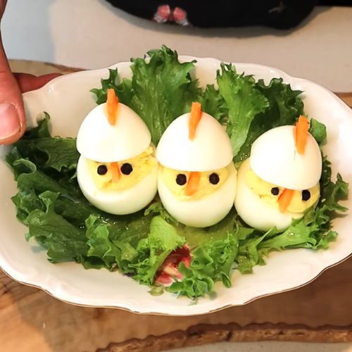 Wyglądają cudownie, a smakują jeszcze lepiej. Kurczaczki z jajek to świąteczny hit