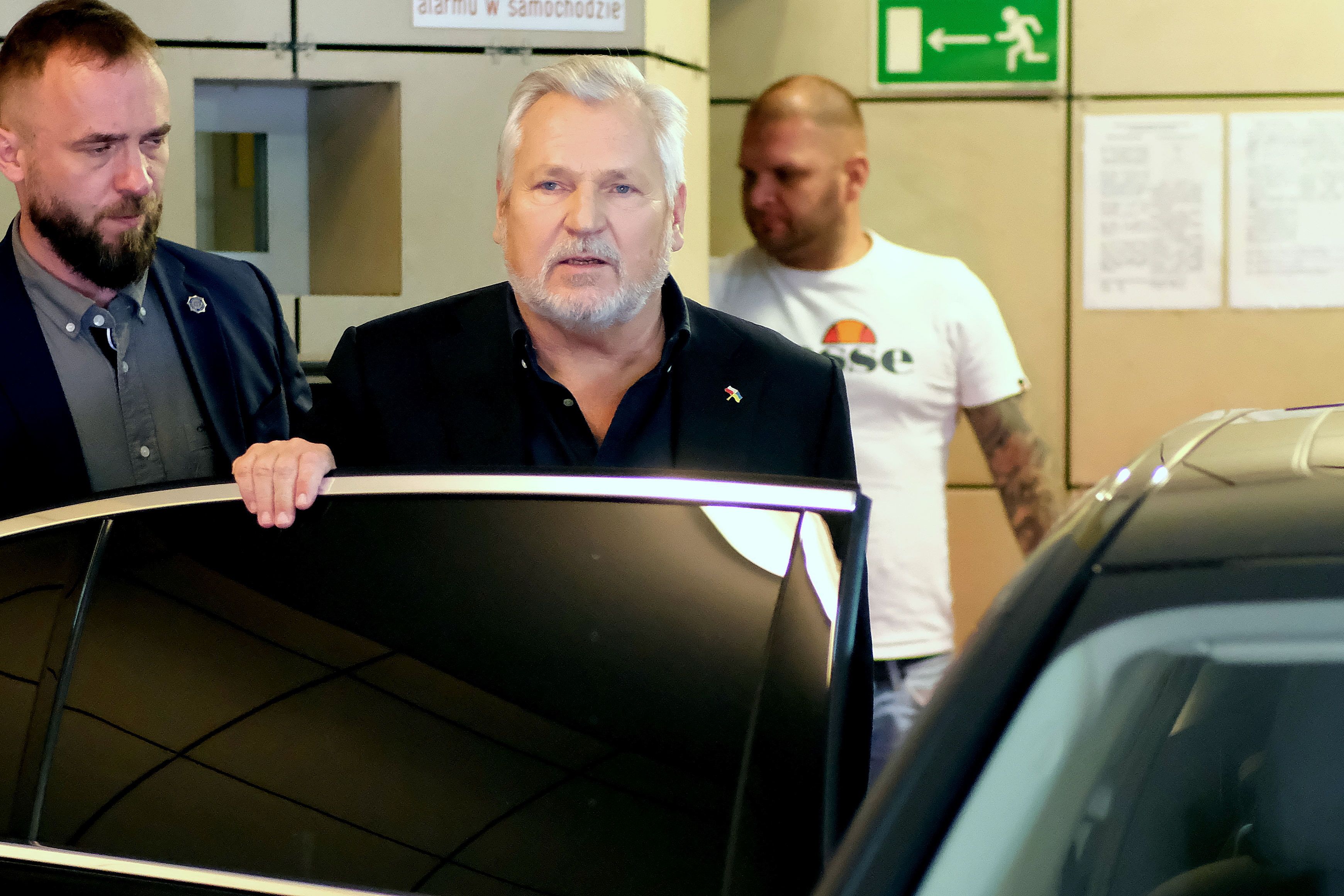 Burza po słowach o stanie wojennym. Kwaśniewski ostro odpowiada Nawrockiemu