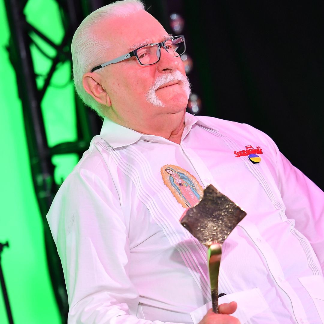 Lech Wałęsa narzeka na zbyt niską emeryturę. Wielu Polaków dostaje ledwie ułamek tej kwoty