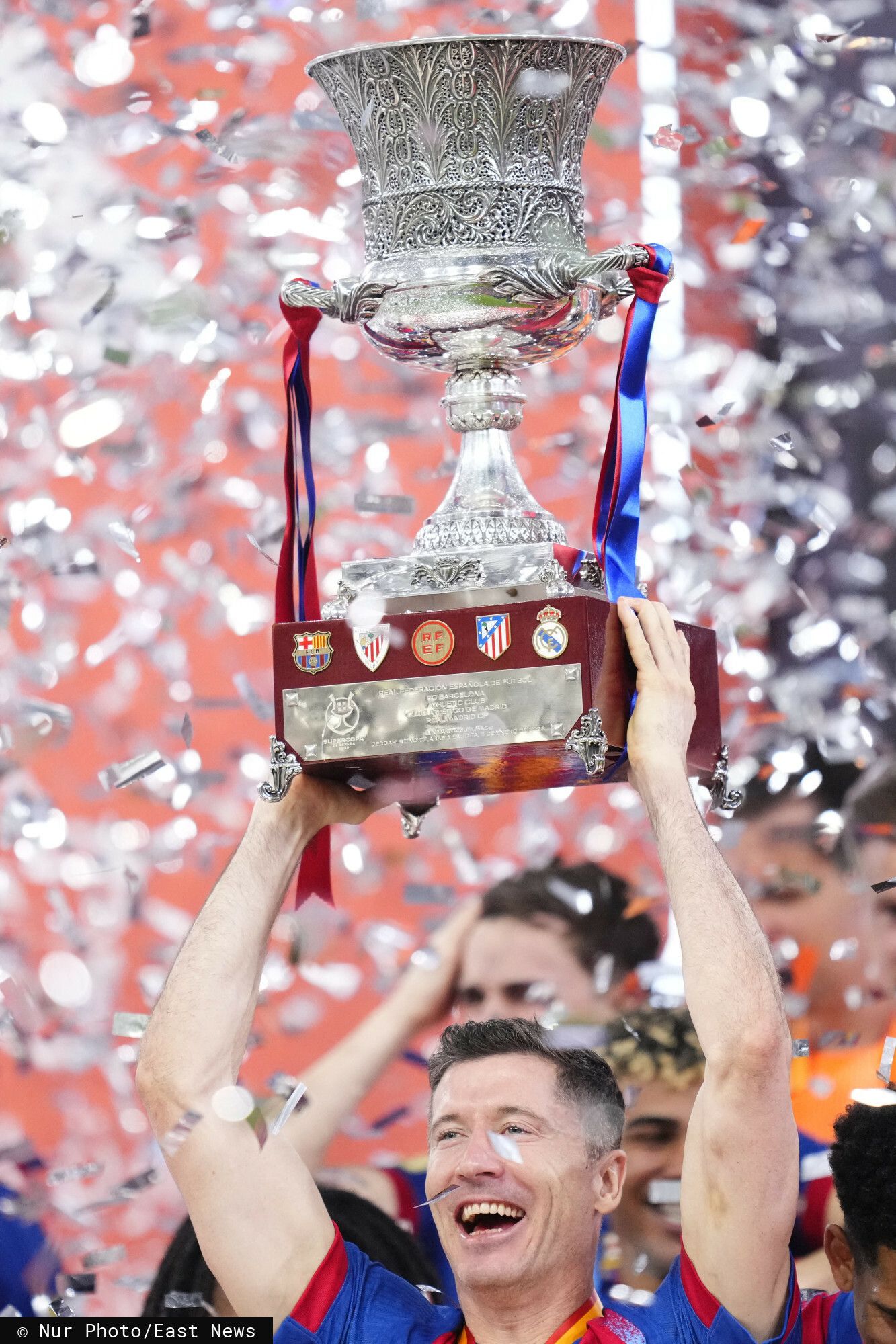 Ile zarobił Robert Lewandowski w tym roku? Wyciekła kwota