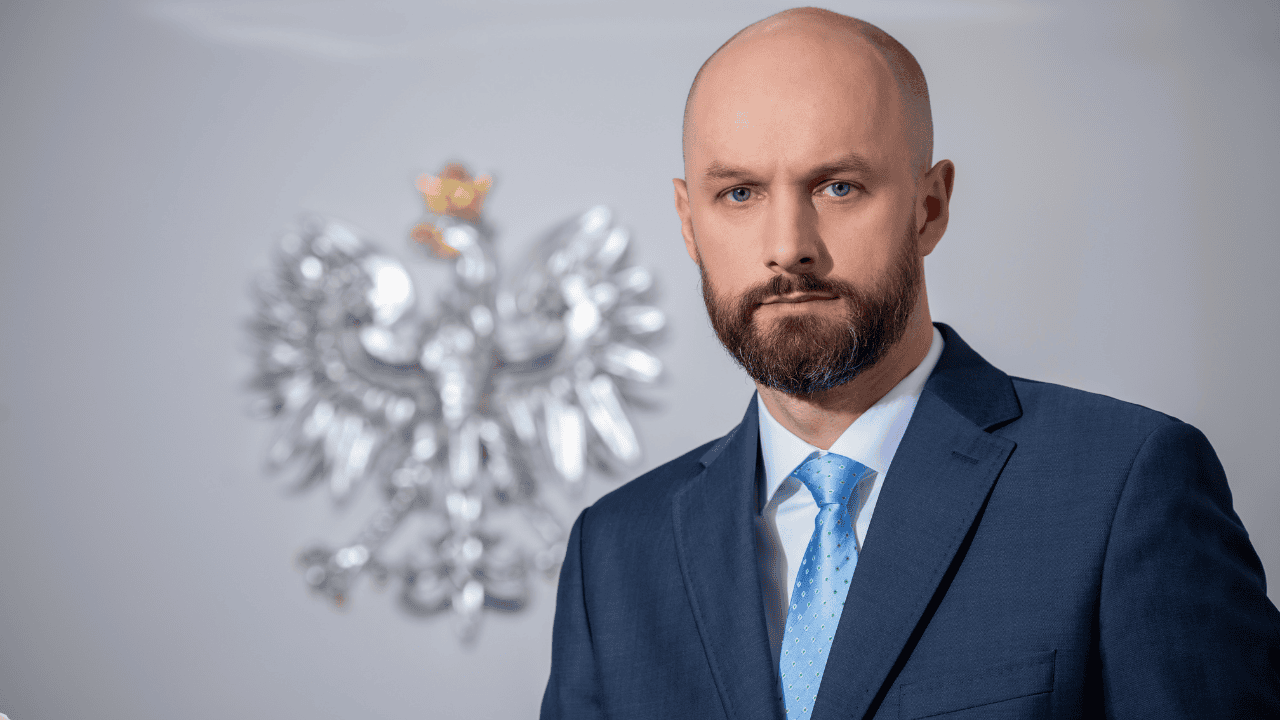 Kim jest Łukasz Pietrzak? To on zbada przepływy finansowe w ochronie zdrowia