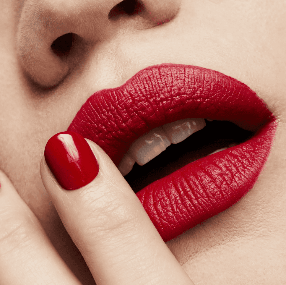 MAC Cosmetics Retro Matte Lipstick - Ruby Woo 