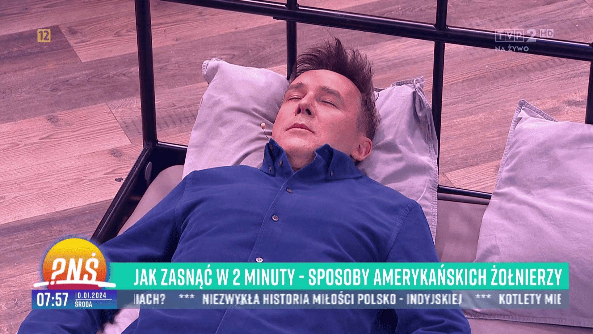 Maciej Kurzajewski zasnął w pracy, fot. kadr z programu „Pytanie na śniadanie” 3.png