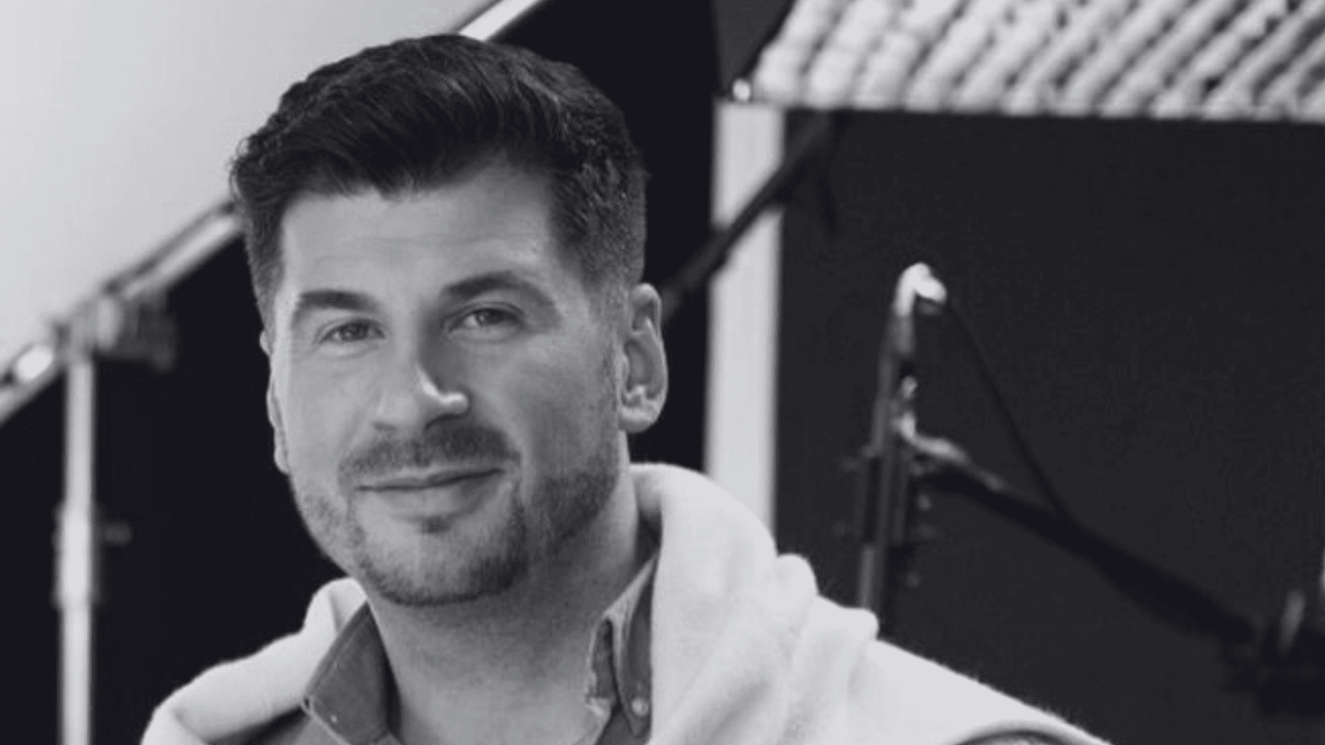 Mało kto wiedział to o zmarłym Macieju Mindaku. Jakiś czas temu zdecydował się na adopcję