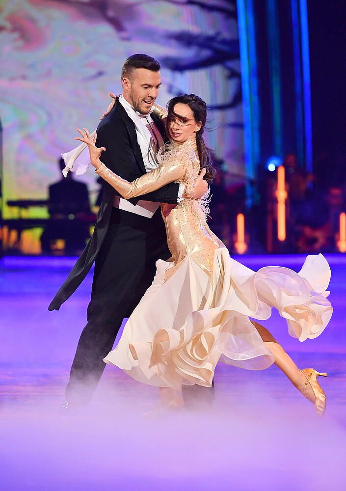 Runęła na parkiet "TzG". Gwiazda dopiero teraz ujawnia poważny błąd i to, co działo się za kulisami