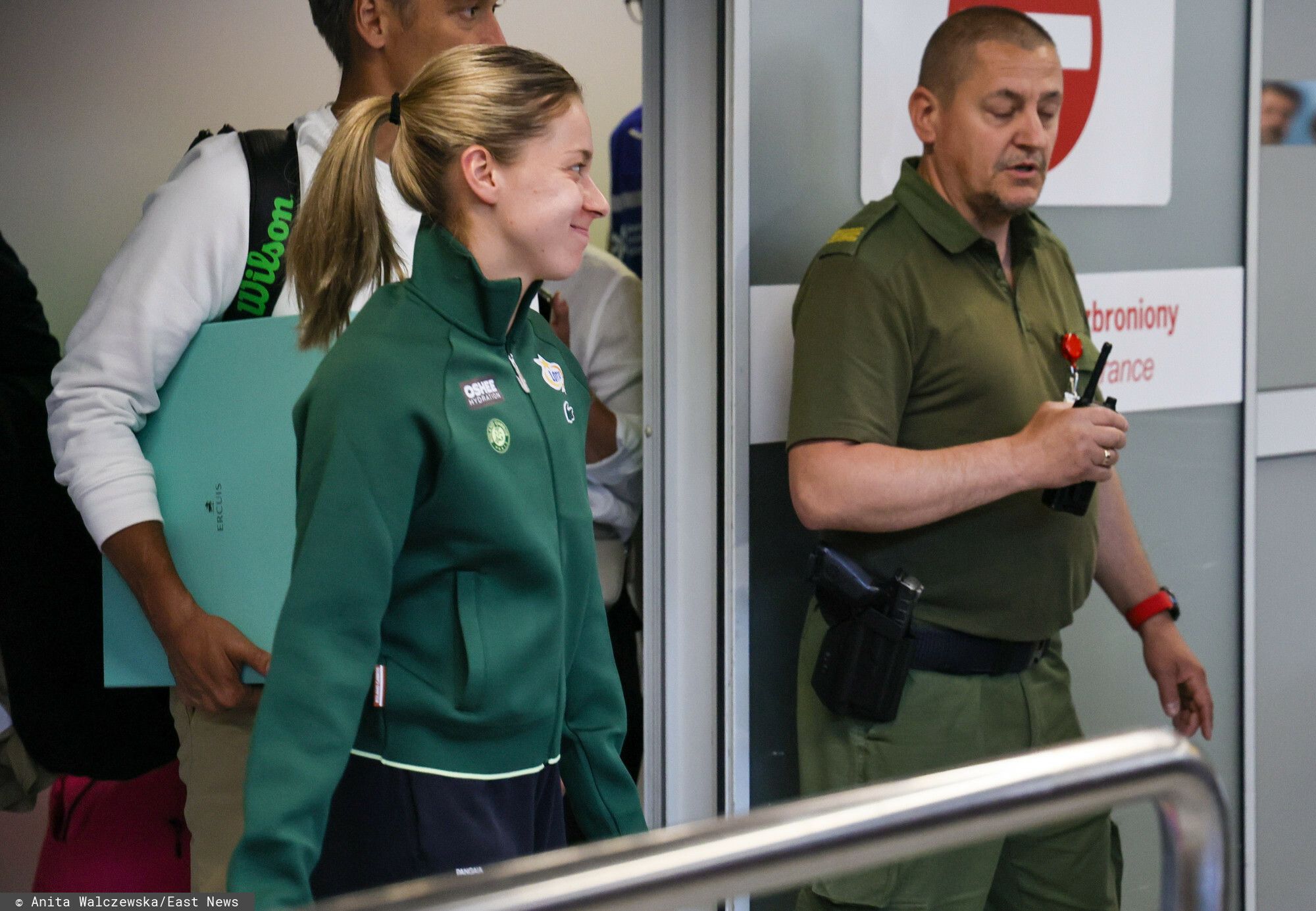 LOT zrobił to dla Mai Chwalińskiej. Fani przecierali oczy ze zdumienia. Takiego powitania nie miała żadna z gwiazd